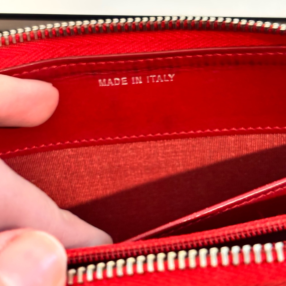 CHANEL Classic Red Quilted Patent Leather ‘Brilliant’ Zippy Long Wallet W/ Box - Picture 15 of 16